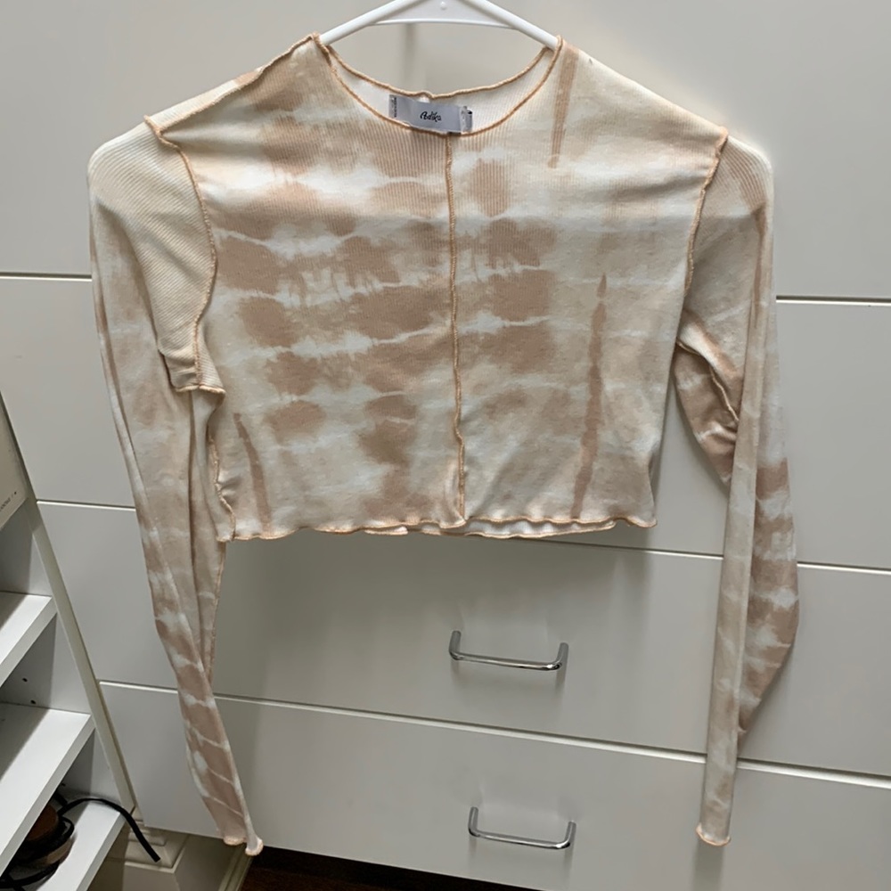 Long sleeve crop top